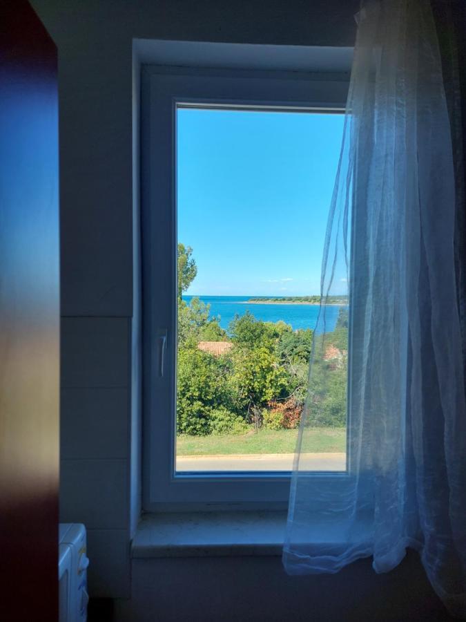 Apartments Henc Novigrad Istria Exterior foto