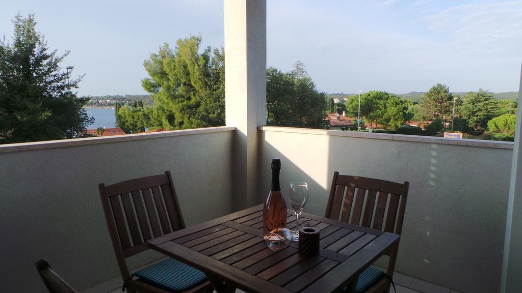 Apartments Henc Novigrad Istria Exterior foto