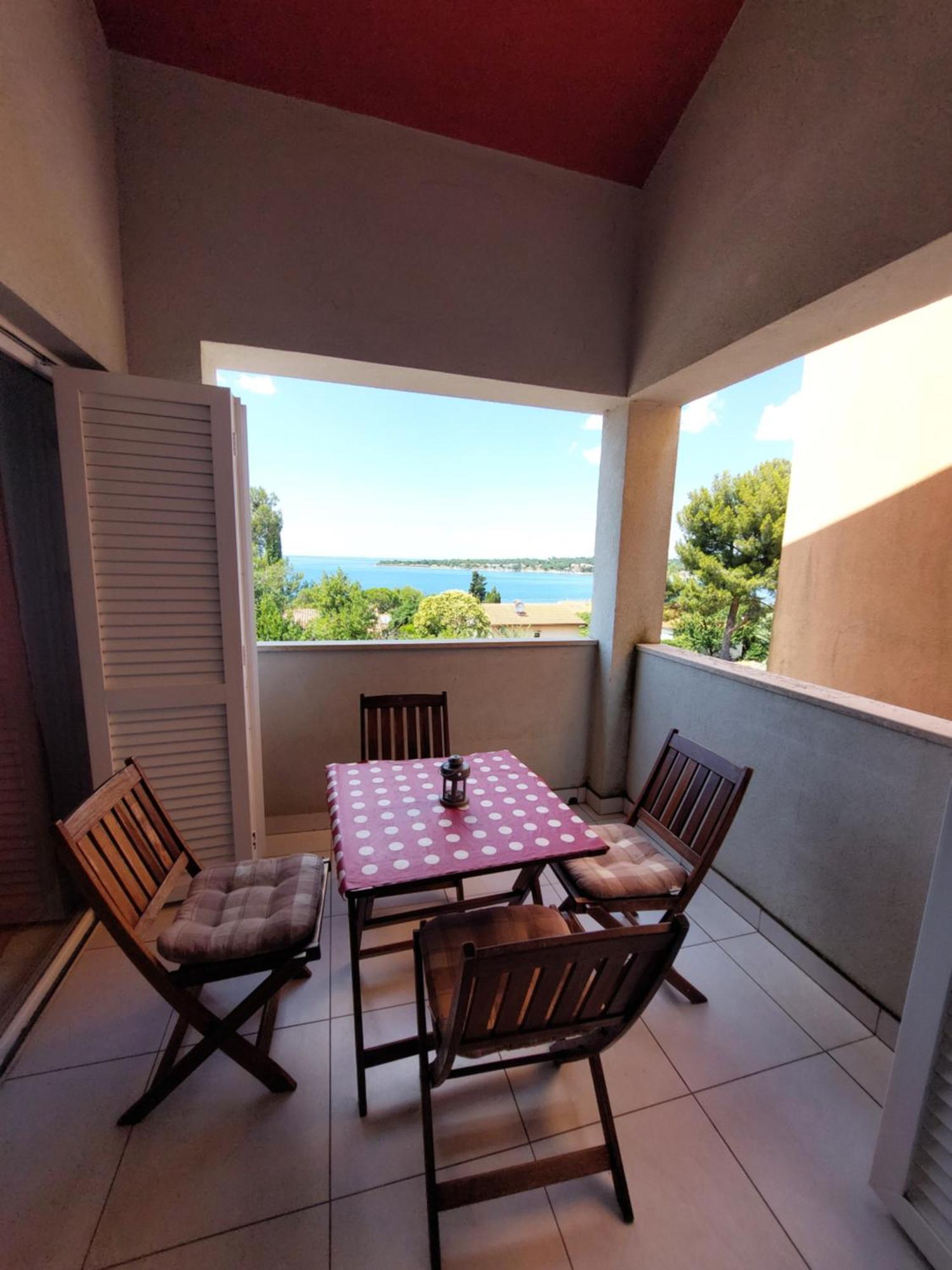 Apartments Henc Novigrad Istria Exterior foto